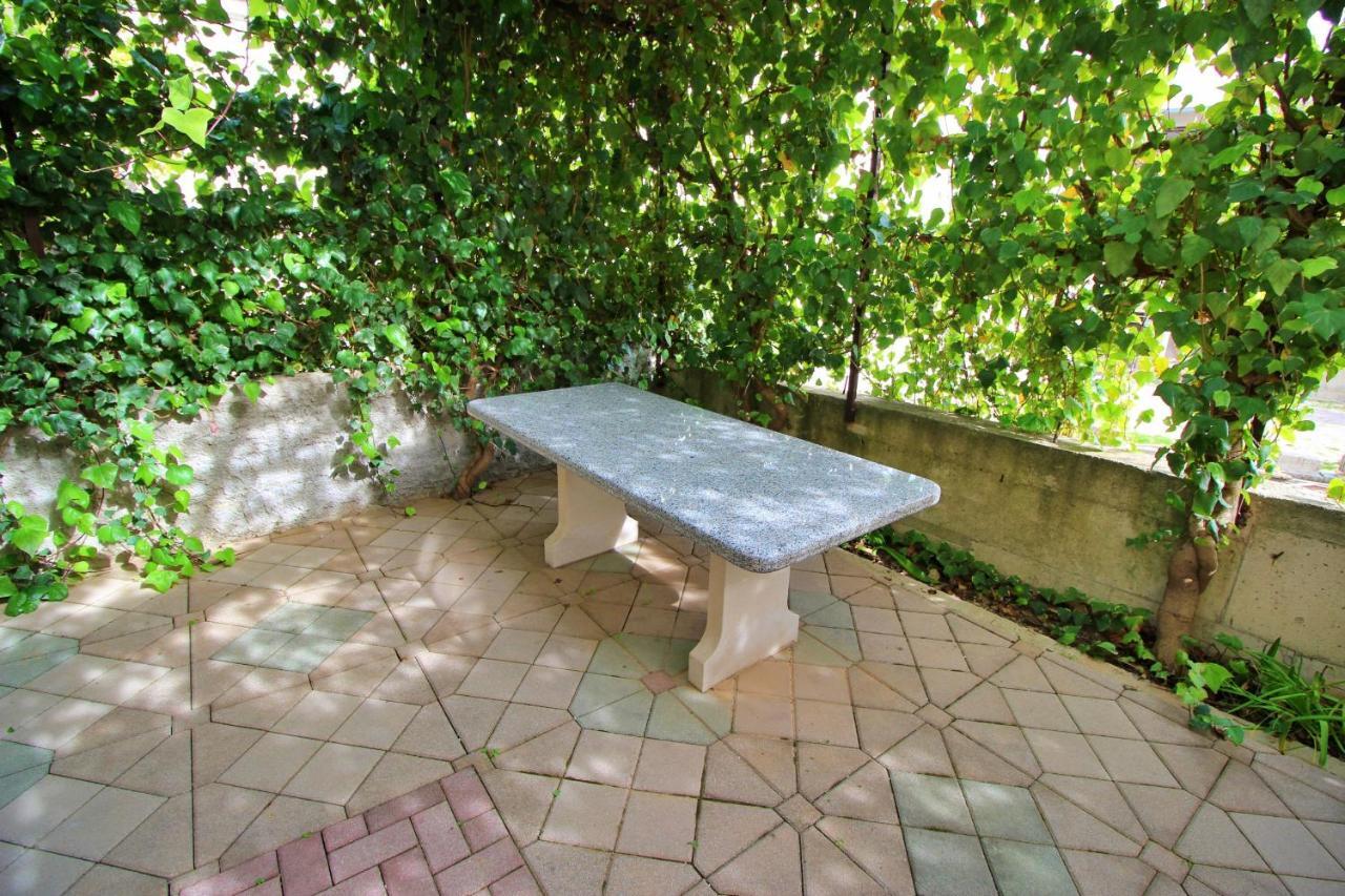 Apartments Iko Omiš Kültér fotó