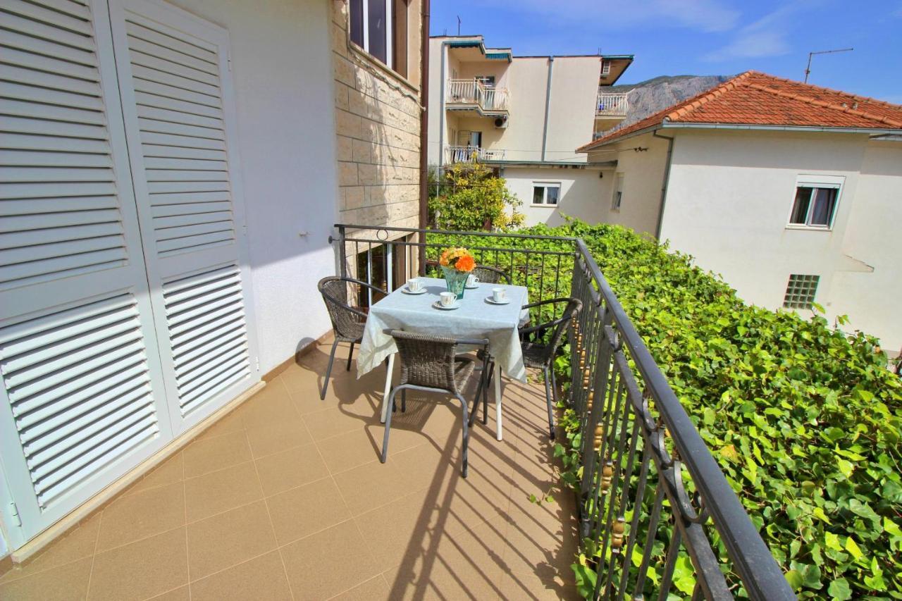 Apartments Iko Omiš Kültér fotó