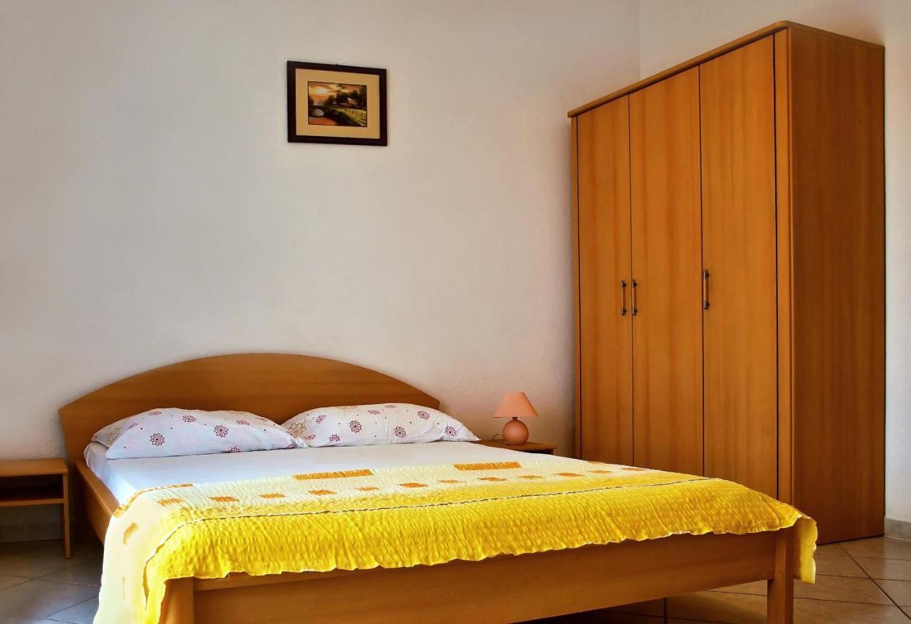 Apartments Iko Omiš Kültér fotó